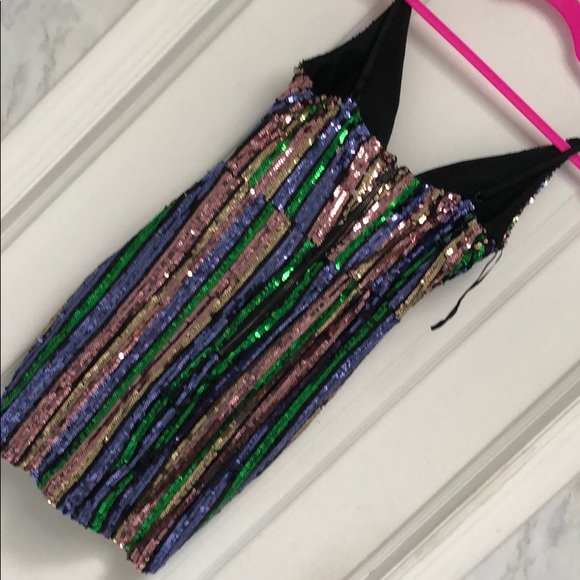 Girly & Flirty & OH SO SEXY SEQUIN MINI DRESS - Picture 6 of 8